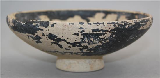 A Greek blackware pottery bowl, Apulia c.4th / 3rd century BC, 14.7cm